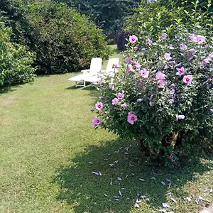 Tranquilla Dependance Nel Dell'alta Brianza. Sirtori