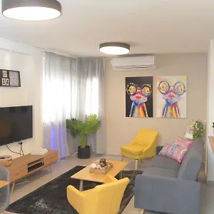 בדוק זמינות
